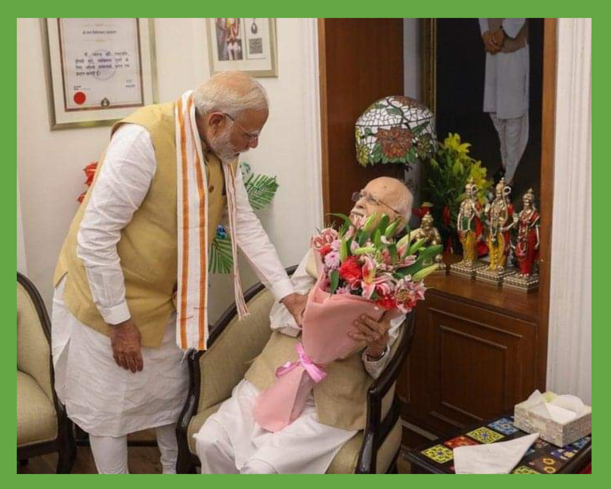 প্ৰধানমন্ত্ৰী নৰেন্দ্ৰ মোদীয়ে বিজেপিৰ প্ৰবীণ নেতা লাল কৃষ্ণ আদৱানীৰ ৯৭ সংখ্যক জন্মদিনৰ স্মৃতিত উপস্থিত