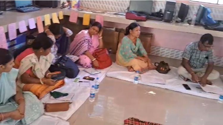 শিক্ষানুষ্ঠানত লাইব্ৰেৰী কাৰ্যকলাপ সন্দৰ্ভত টাটা ট্ৰাষ্টৰ শিক্ষক প্ৰশিক্ষণ ৷ 