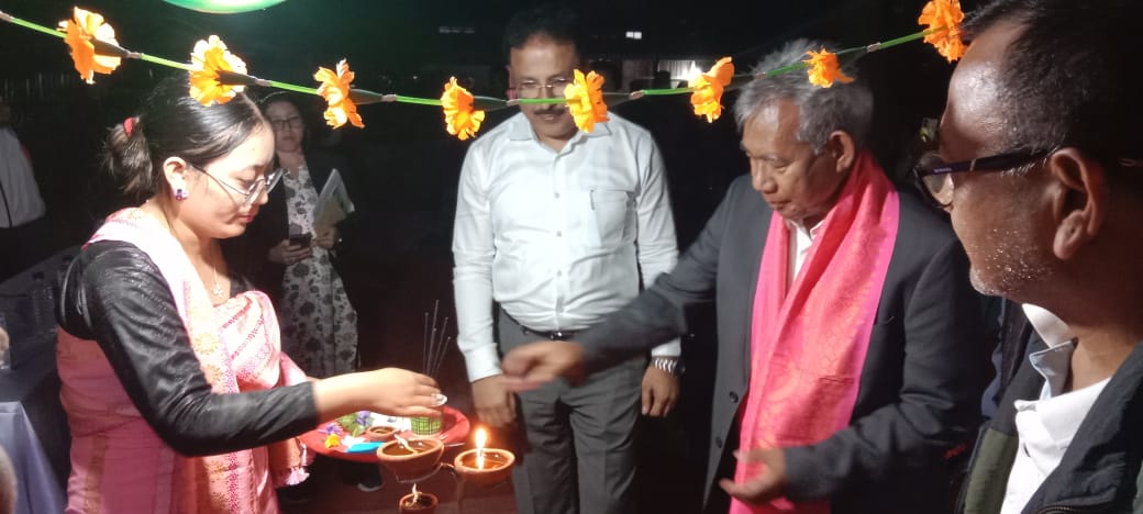 ওদালগুৰিত লিংগ সম্পদ কেন্দ্ৰ শুভ উদ্বোধন বি টি চিৰ উপ মুখ্য কাৰ্যবাহী গোবিন্দ চন্দ্ৰ বসুমতাৰীৰ।