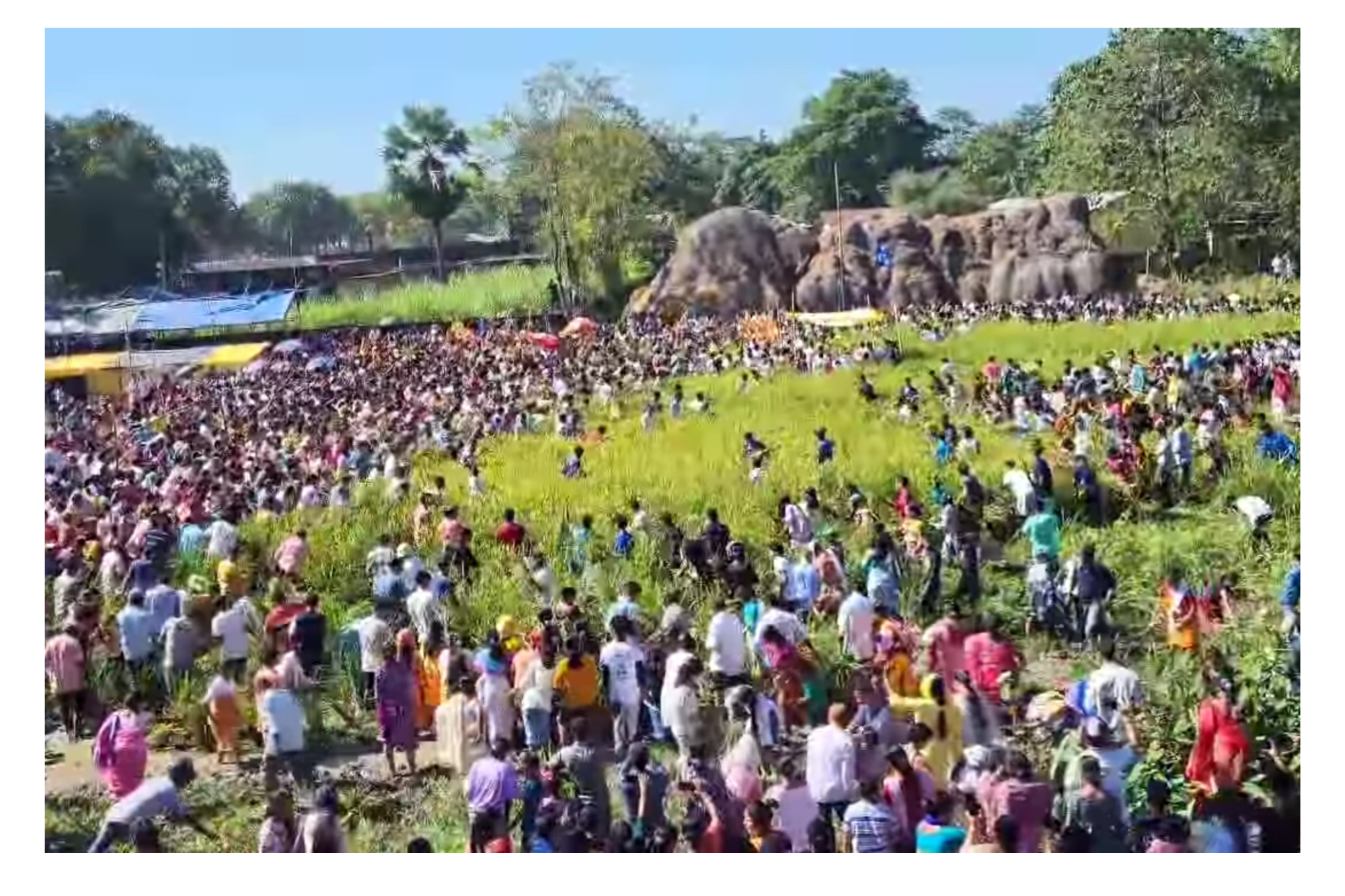 ওদালগুৰি জিলাত অৱস্থিত বৰধামনৰ বীৰেন্দ্ৰ নগৰ আশ্ৰমত গোপস্তামী আৰু ৰাছমেলাৰ পবিত্ৰ উদযাপনৰ