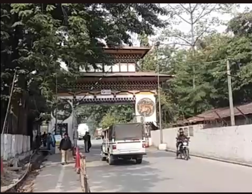 আজিৰে পৰা কেন্দ্ৰীয় চৰকাৰে ভাৰত- ভূটান সীমান্তৰ দৰঙামেলাত ভূমি নিৰীক্ষণ চকীক চৰকাৰী প্ৰব্ৰজন পৰীক্ষা চকী হিচাপে নিৰ্ধাৰণ কৰিছে।