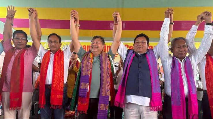 চন্দন ব্ৰহ্ম পাৱাৰ লোভি মানুহ- হাগ্ৰামা মহিলাৰী।