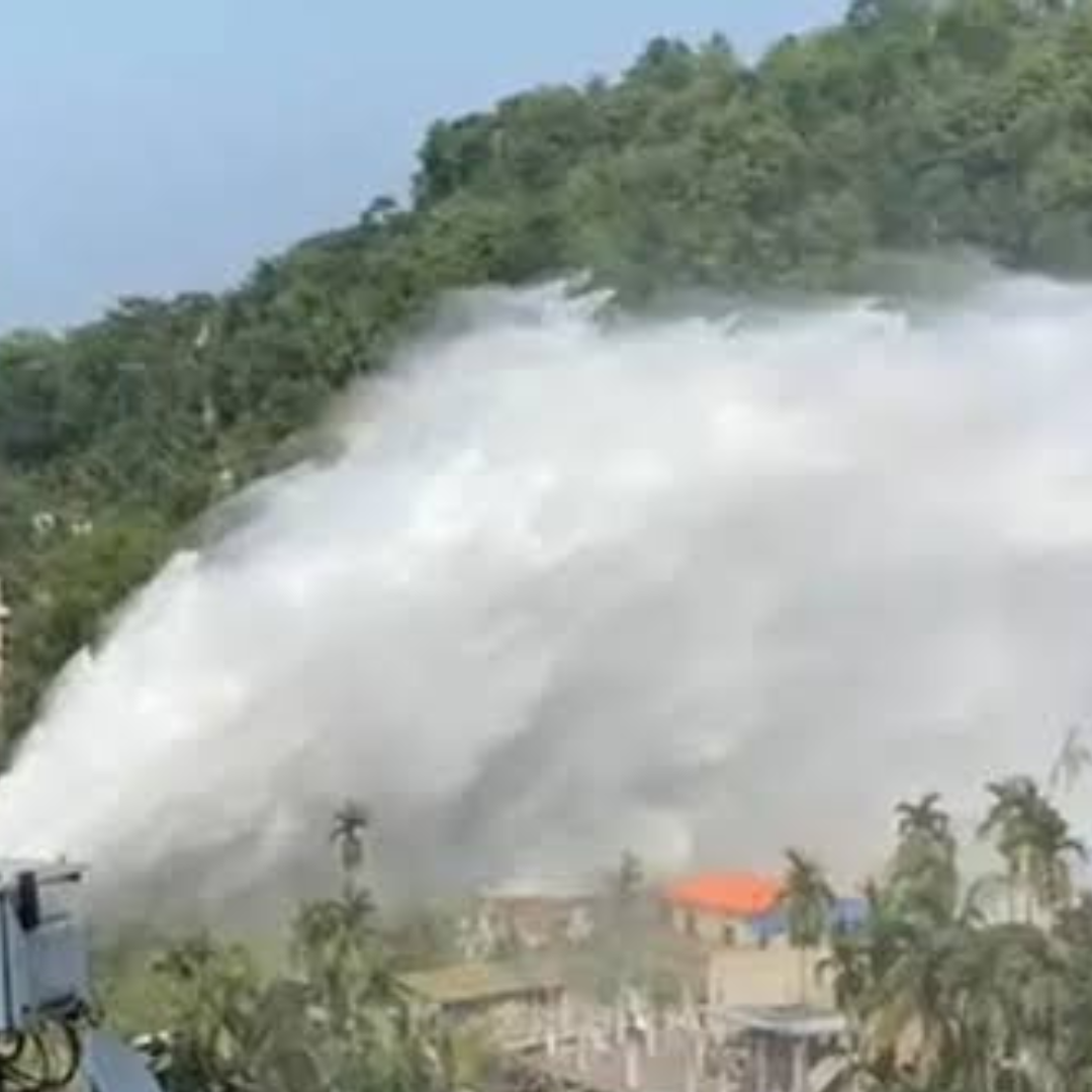 খাৰঘুলিত পুনৰ জলবিস্ফোৰণ, পানী যোগান আঁচনিৰ পাইপ ফুটি হাহাকাৰ অৱস্থা