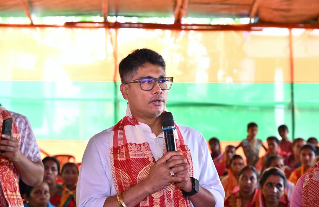 ‘পঞ্চায়ত নিৰ্বাচনত নিজৰ সমষ্টিতেই বিধ্বস্ত গৌৰৱ গগৈ’’ — কংগ্ৰেছ আৰু গৌৰৱ গগৈক তীব্ৰ সমালোচনা মন্ত্ৰী পীযূষ হাজৰিকাৰ