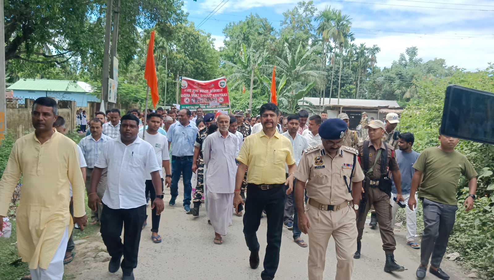 তামুলপুৰৰ মহেন্দ্ৰনগৰত নিচা মুক্ত ভাৰত অভি্যানৰ পদযাত্ৰা আৰু সজাগতাসভা।