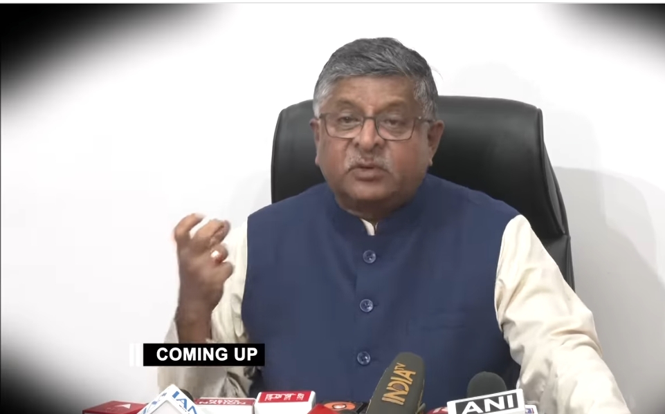 BJP सांसद Ravi Shankar Prasad ने Pakistan को सुनाई खरी खोटी, बोले “हम दोनों एक ही दिन पैदा हुए…” 