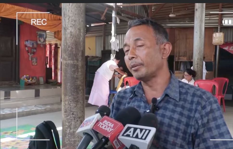 मेरी बेटी अब नहीं रही…” – कैबिन क्रू अंगंथोई शर्मा के पिता की भावुक प्रतिक्रिया