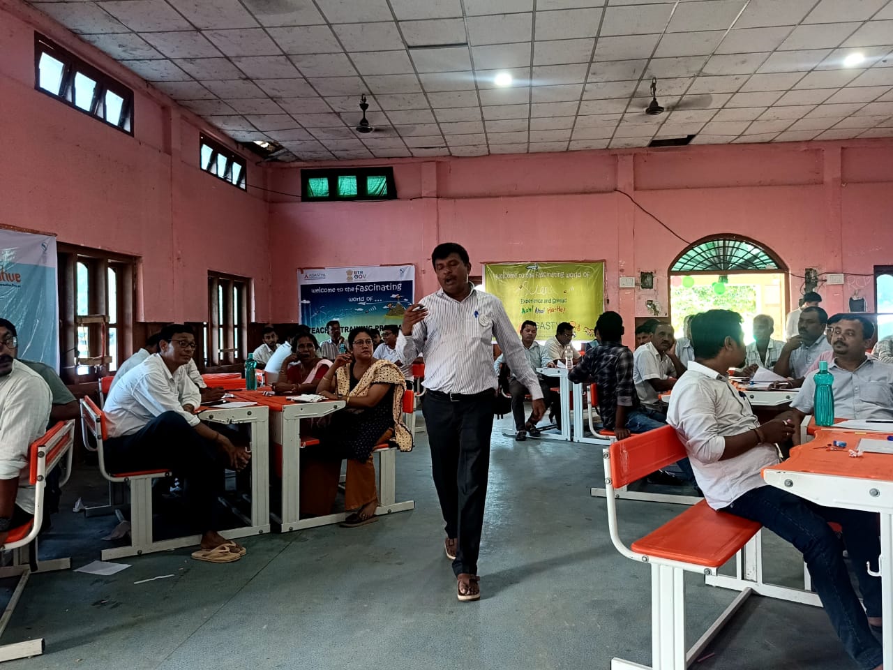 তামুলপুৰত দুদিনীয়া গণিত আৰু বিজ্ঞান শিক্ষকৰ প্ৰশিক্ষণ শিবিৰৰ সামৰণি-