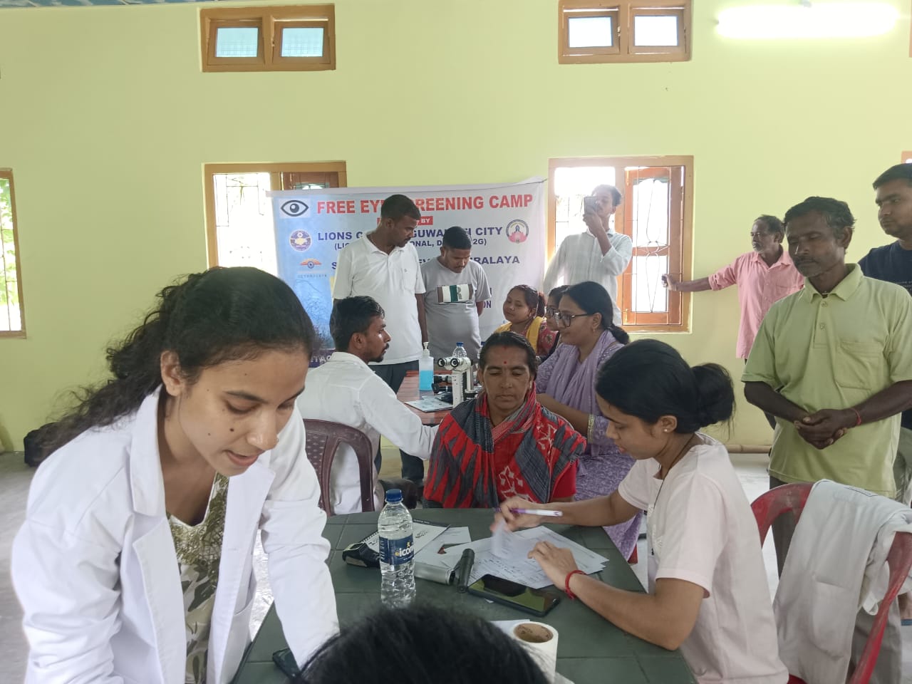 নাগ্ৰীজুলিৰ গুৱাবাৰীত বিনামূলীয়া চকু চিকিৎসা শিবিৰ সম্পন্ন।