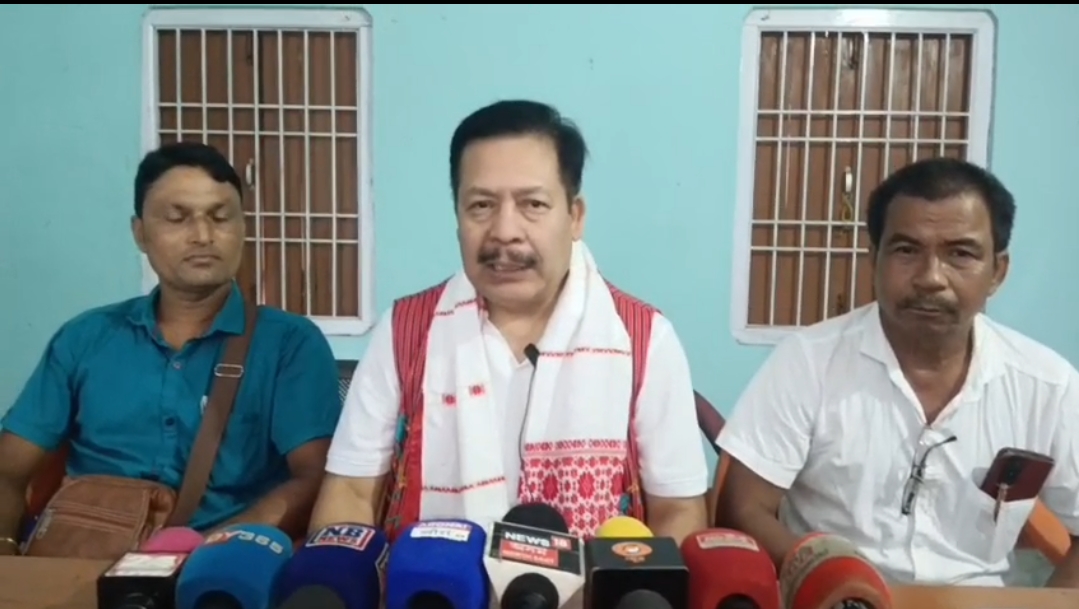 তামুলপুৰত কোকৰাঝাৰ লোক সভা সমষ্টিৰ প্ৰাক্তন সাংসদ নৱ কুমাৰ শৰণীয়াৰ সংবাদ মেল 