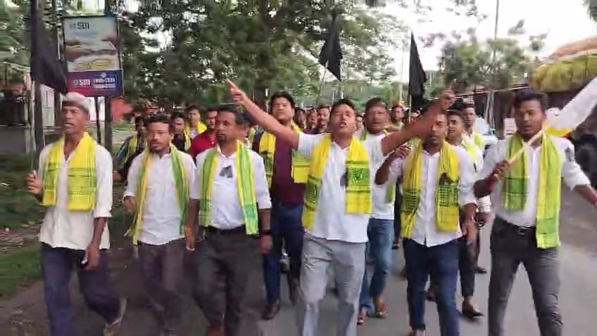 তামুলপুৰত আক্ৰাছুৰ প্ৰতাৰণা দিবস পালন।  জনজাতি কৰণ আৰু কমতাপুৰ ৰাজ্য পুণৰ গঠন দাবী আক্ৰাছুৰ । 