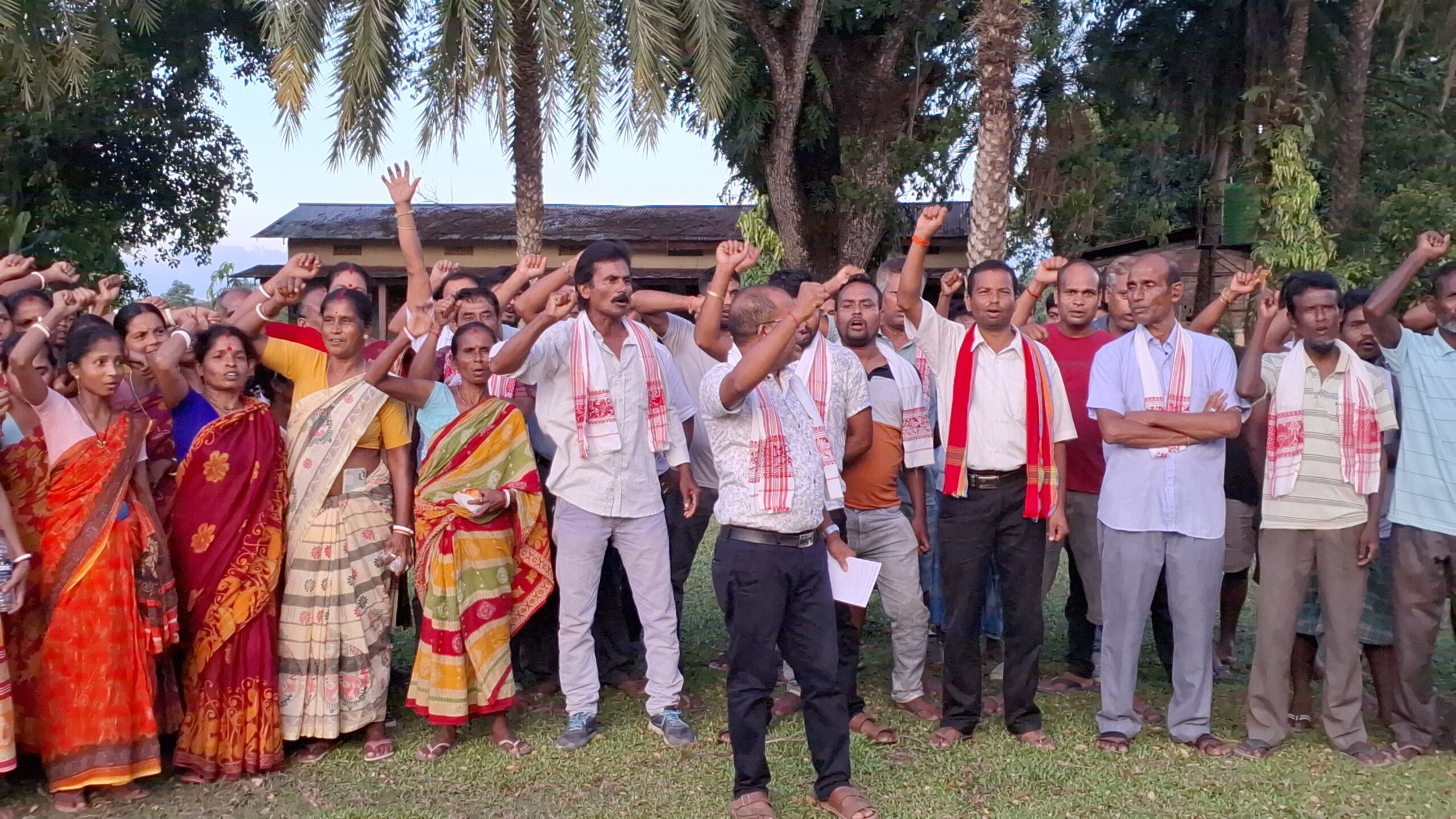 তামুলপুৰ জিলাৰ বৰলকুছিত ডি ভোটাৰৰ গোচৰ প্ৰত্যাহাৰ কৰাৰ দাবীত সদৌ বিটিআৰ অনুসূচীত জাতি ছাত্ৰ সন্থাৰ প্ৰতিবাদ।